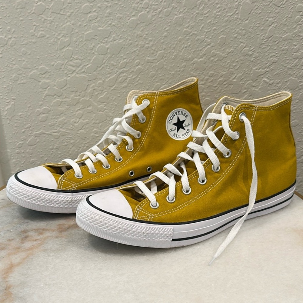 Converse Chuck Taylor High-Top Sneakers